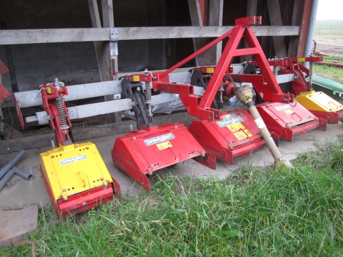 3314 Breviglieri 4 row interrow tillers, row tiller harrow
