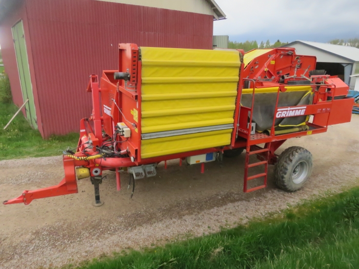 5209 Grimme SE 75-30 potato harvester