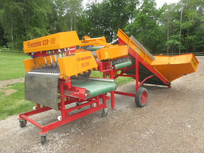 5554 Miedema SB151 receiving hopper 