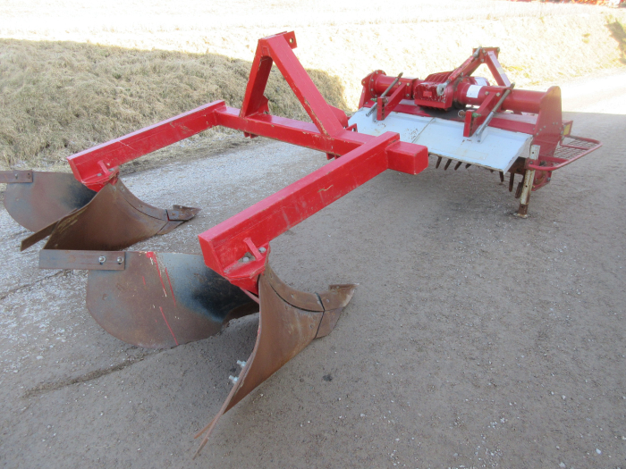 5561 Reekie bed plough with cultivator