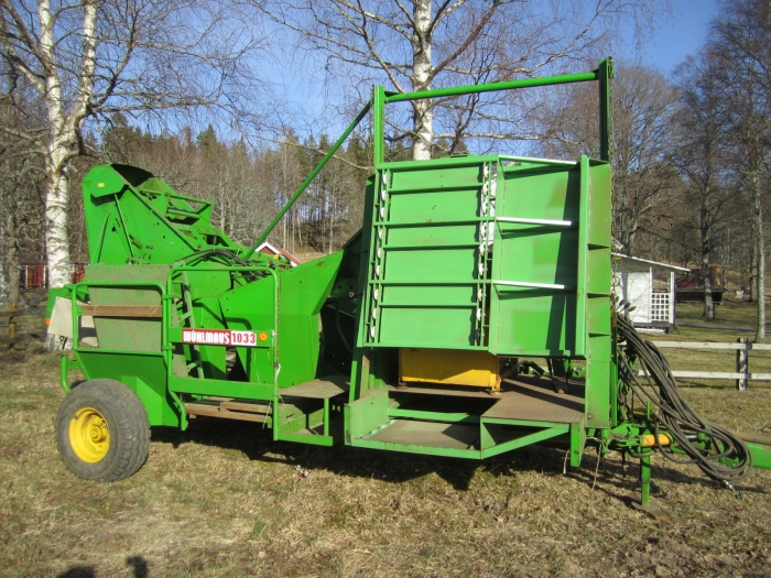3355 Wühlmaus 1033 potato harvester with screen grader