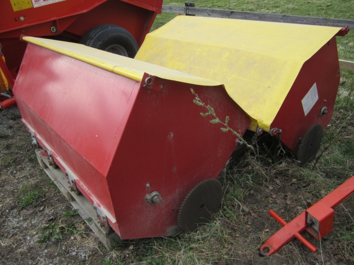3371 Grimme potato planter 4 row with fertilizer