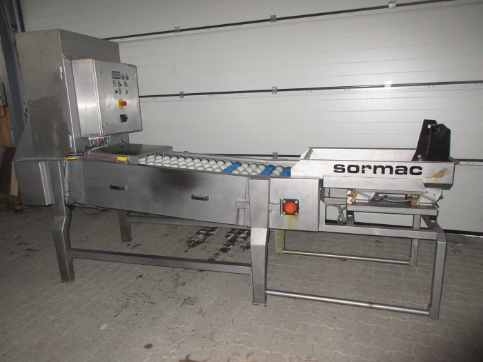 5747 Sormac DMA-60 potato halving machine