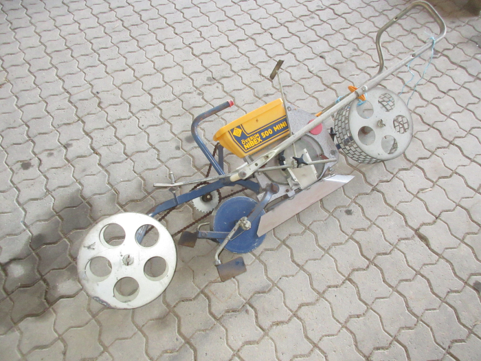 5812 Nibex 500 mini seeder hand drawn