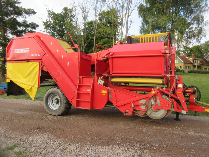 5869 Grimme SE 75-30 potato harvester