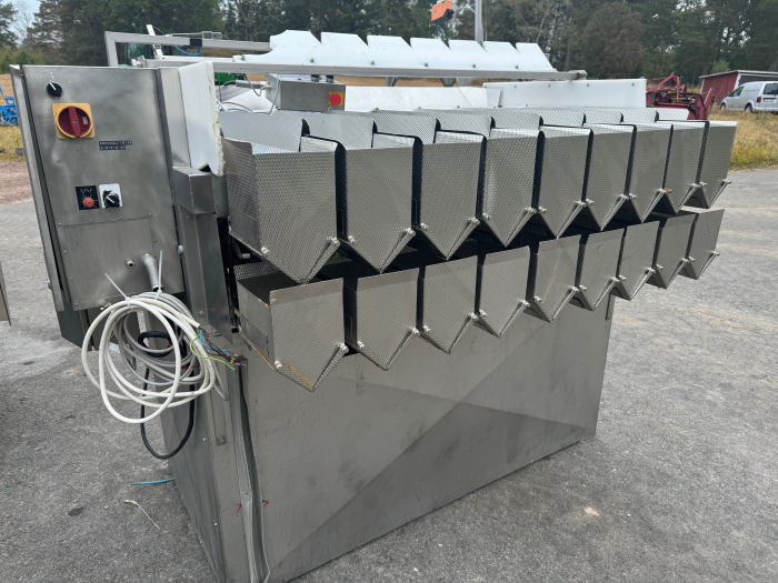 6094 Newtec PCB weigher 9 head with older JASA