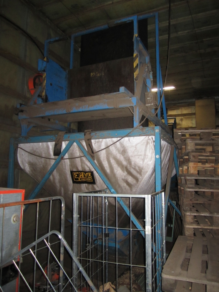 3410 EMVE box turner with trevira sack