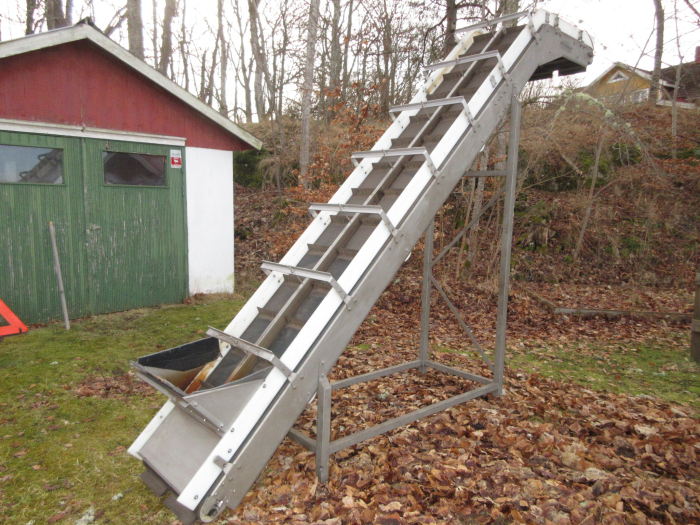 6135 VPL elevator 3700+700x550 mm. Stainless steel