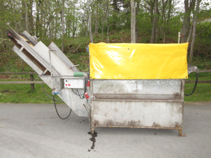 6185 EKKO EM1315 potato washer