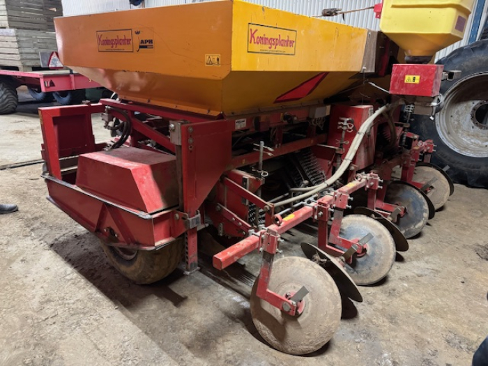 6261 Koningsplanter potato planter 4 row