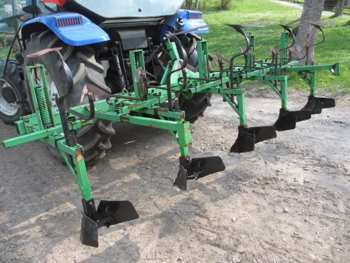 3429 Juko Ekengårds potato ridger 4row