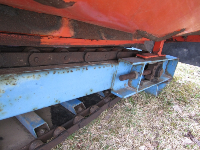 3439 EMVE receiving hopper year model 1998
