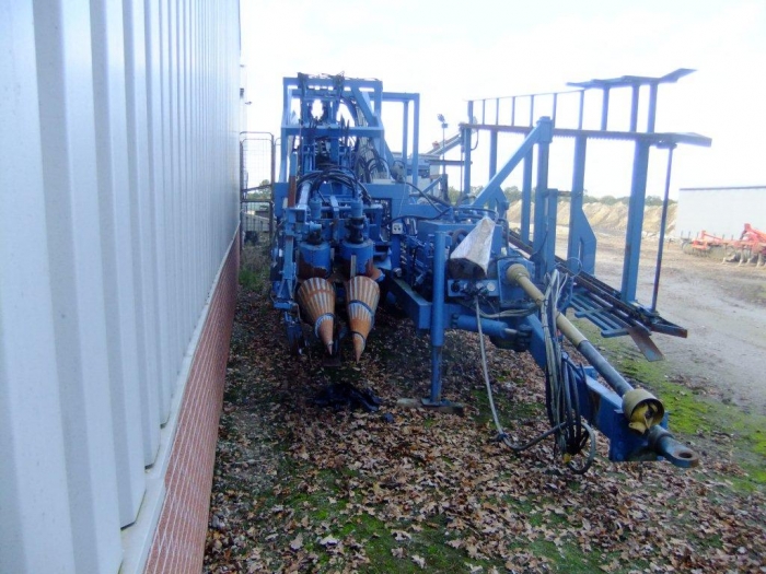 3505 Asa-Lift leek harvester trailed with automatic box system
