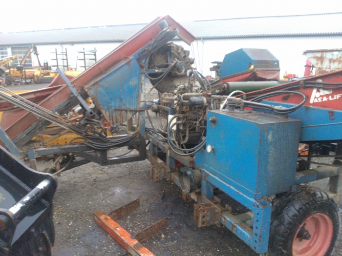 3507 Asa-Lift leek harvester 1 row with bunker