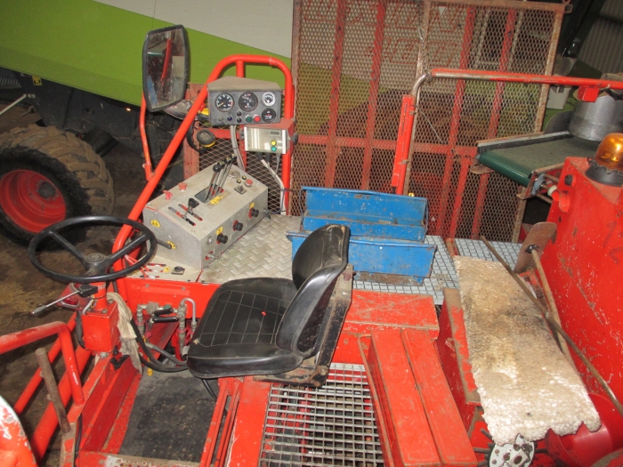 3513 3513 Joonas Berry harvester
