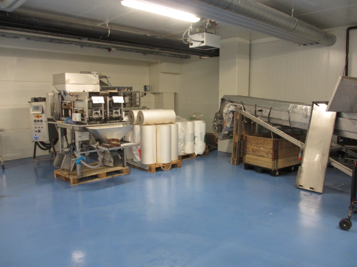 3536 Miele complete weigher and vertical packaging machine