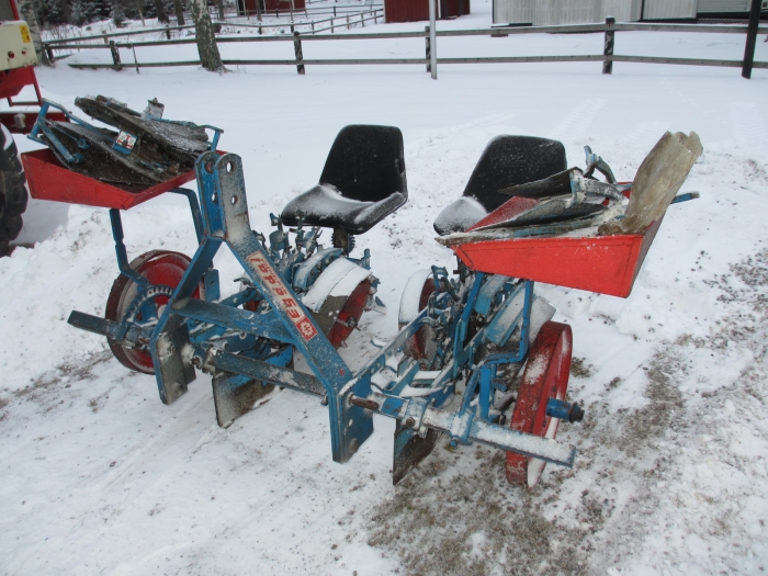 3551 Egedal Accord planting machine 2 row