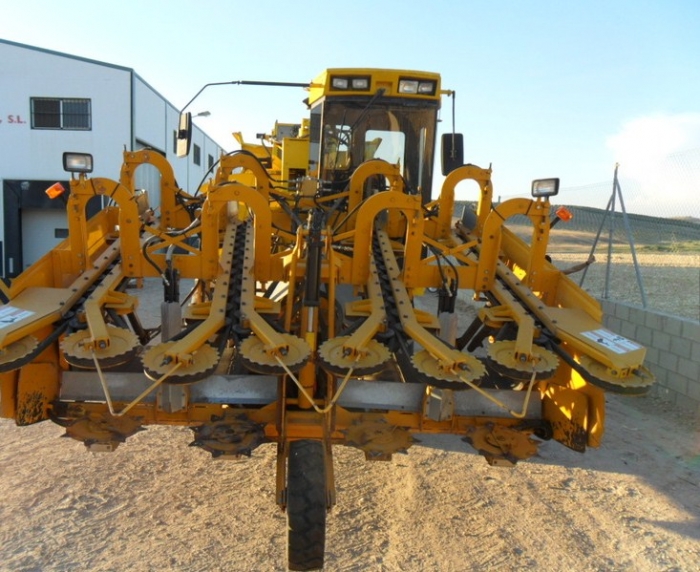 3557 Oxbo Pixall sweet corn harvester