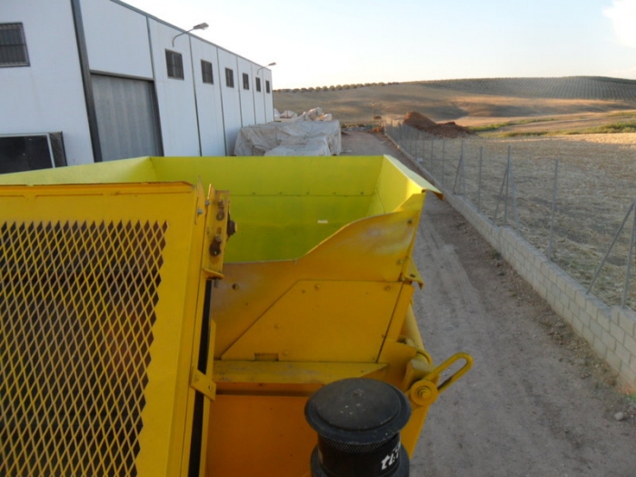 3557 Oxbo Pixall sweet corn harvester