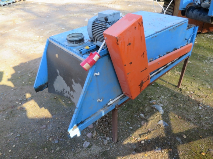 3892 EMVE brushing machine