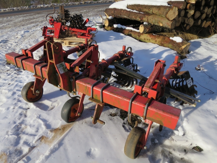 4019 Turbokup 4 row potato ridger / weed control