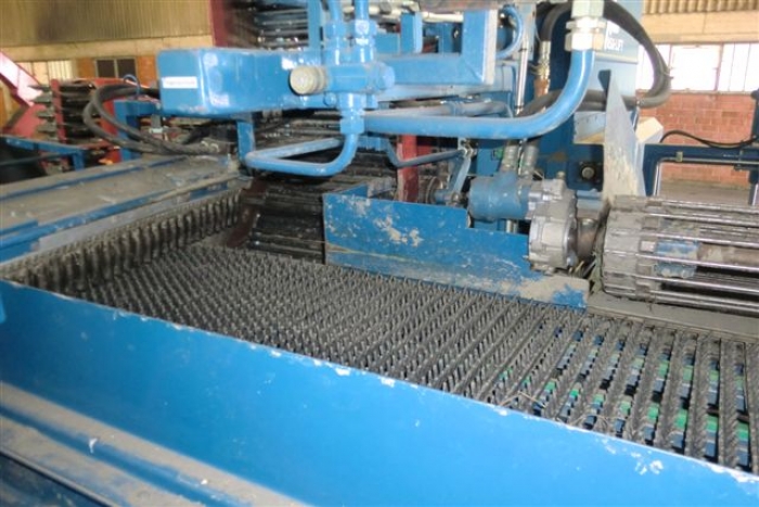 3298 ASA-LIFT onion loader with bunker