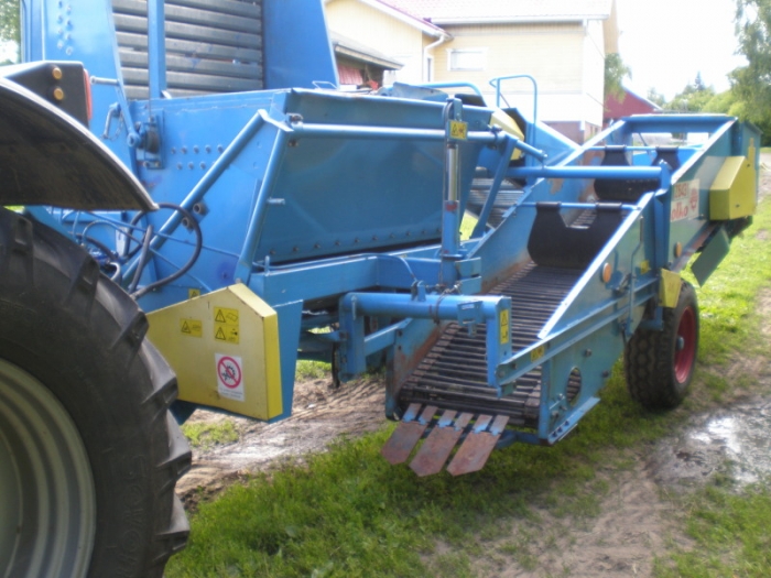 3333 BOLKO onion loader with bunker