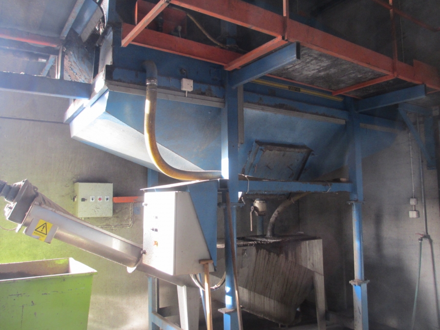 4111 EMVE washing line with screen grader etc