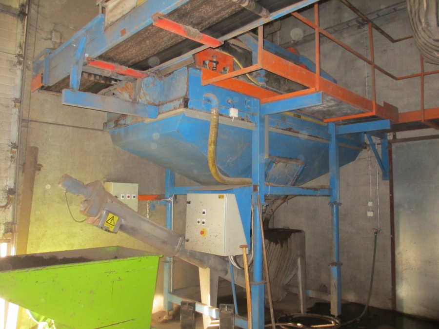 4111 EMVE washing line with screen grader etc