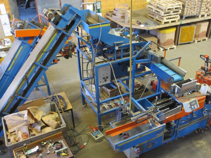 4114 EMVE packaging line for paper bags 