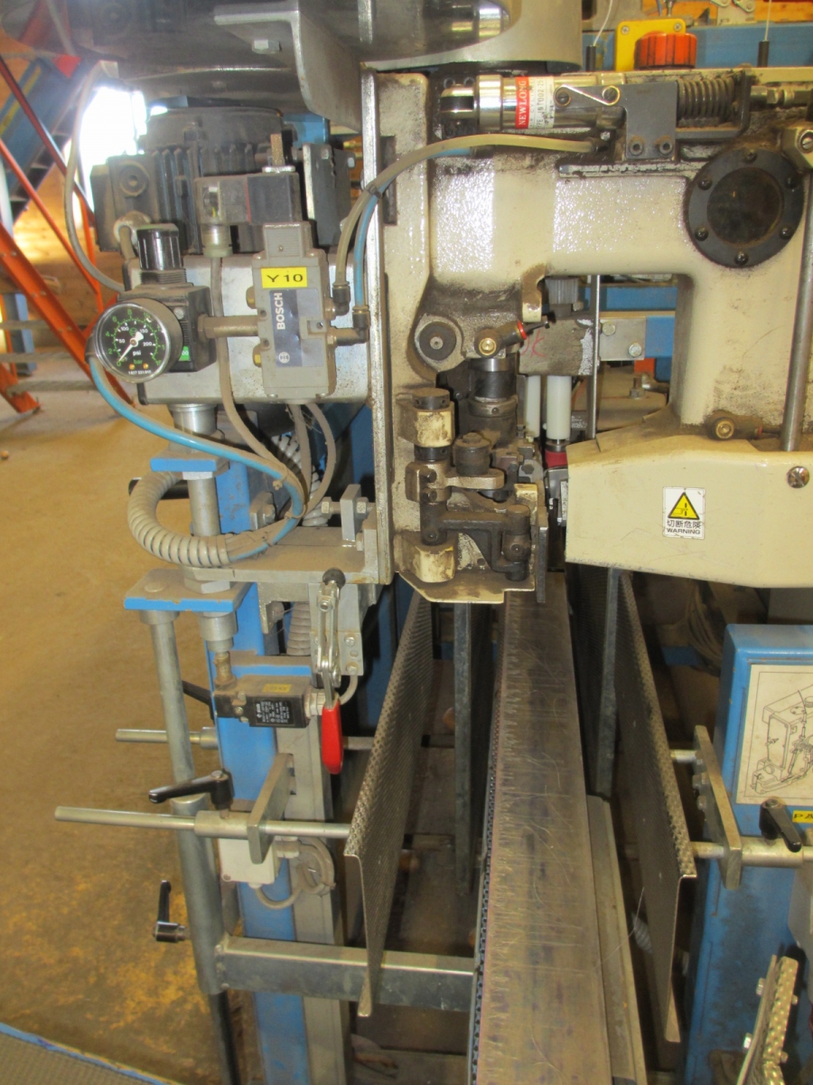 4114 EMVE packaging line for paper bags 