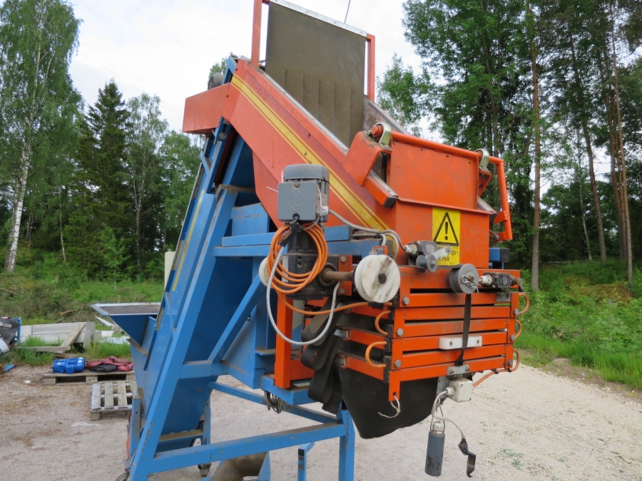 4121 EMVE automatic weigher for carrots, potatoes etc