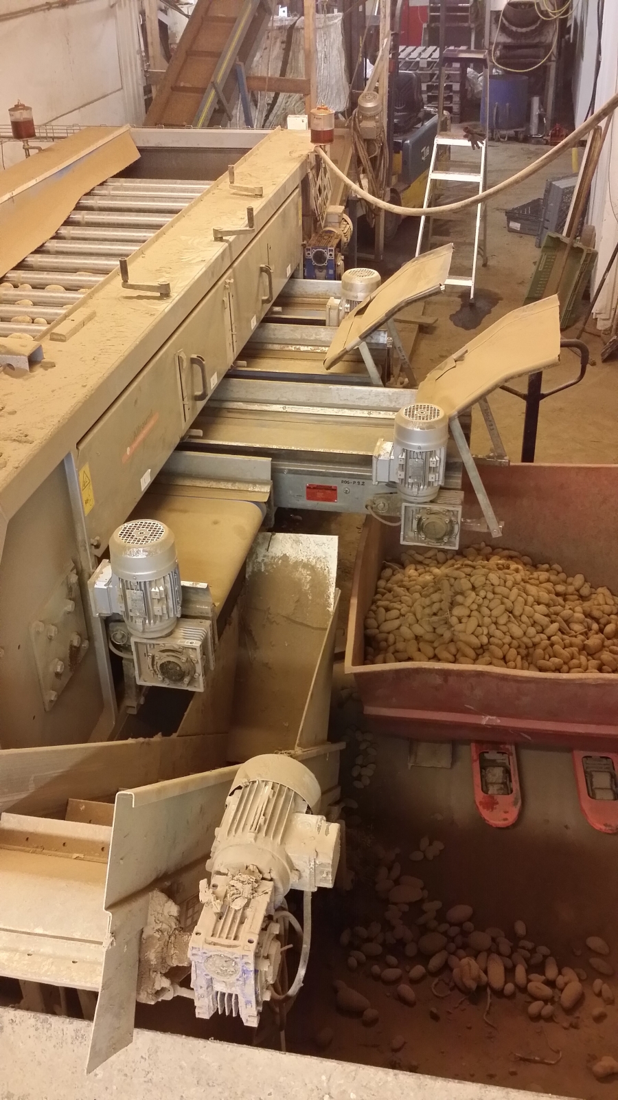 4122 Allround roller grader