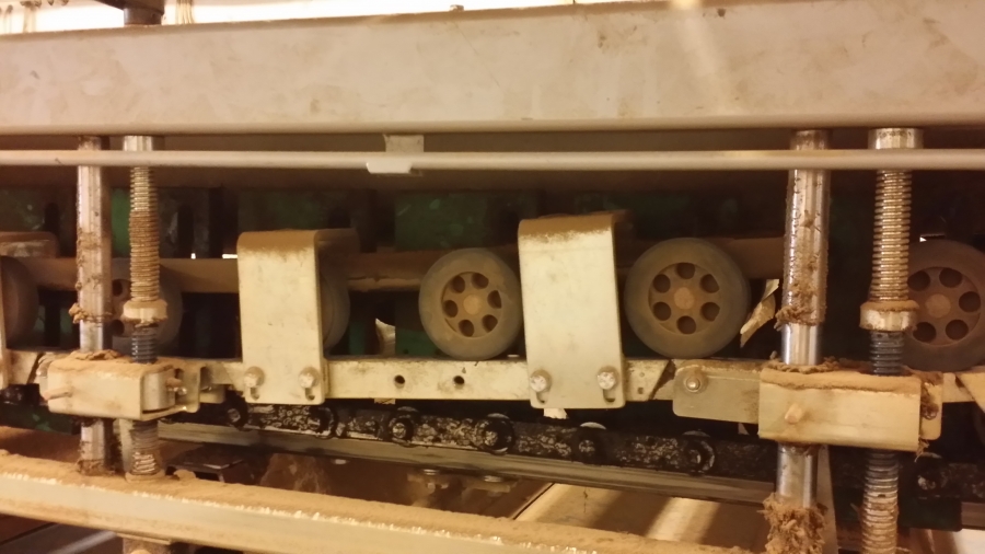 4122 Allround roller grader