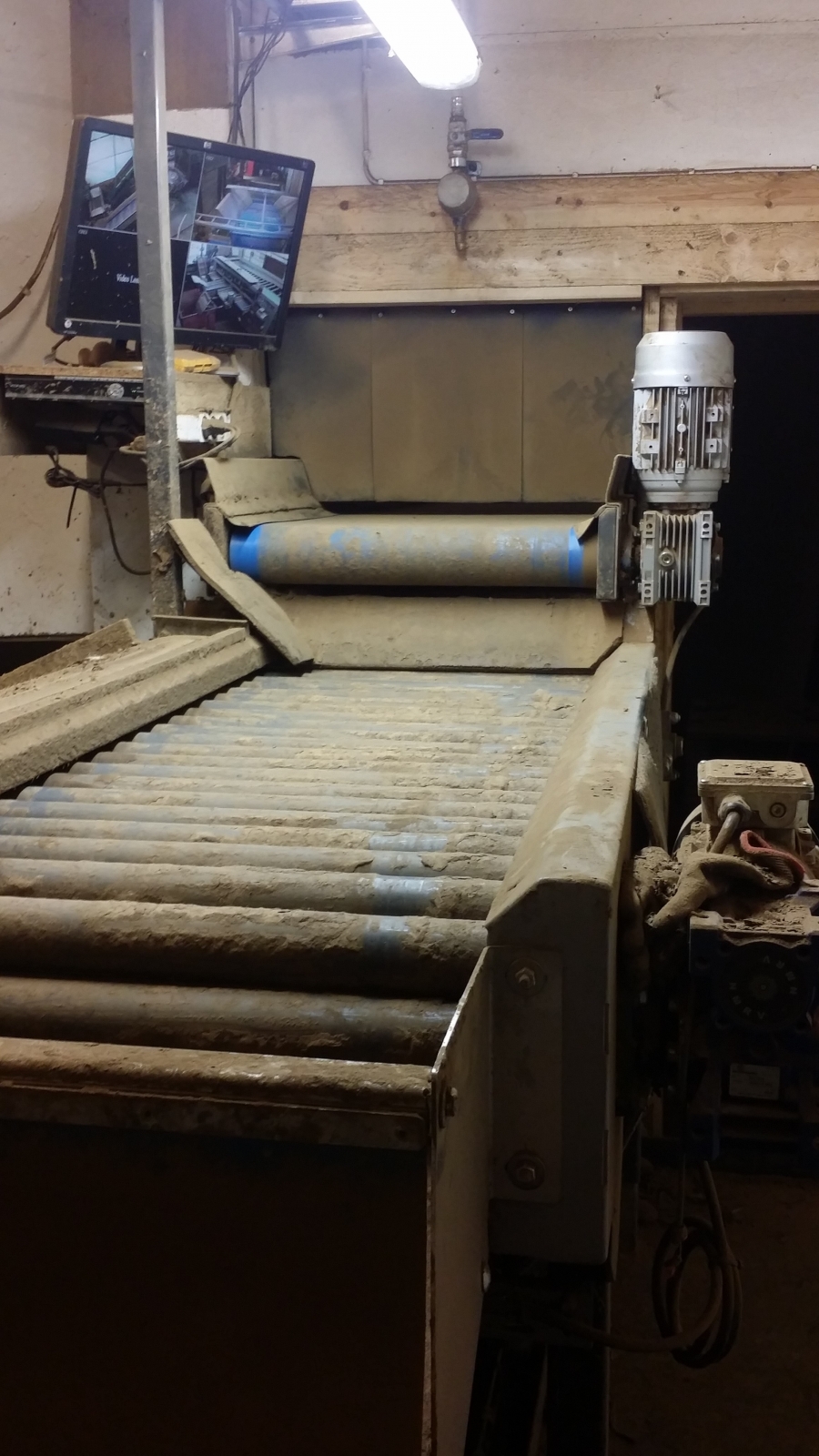 4122 Allround roller grader
