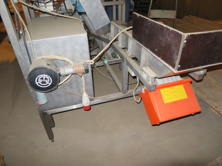 4124 Newtec G30 Verpackungsmaschine für Möhren