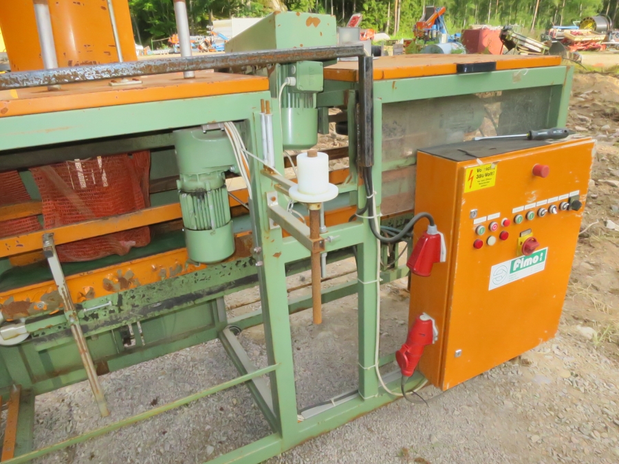 4132 Sorma net bagger with Fischbein Stitcher