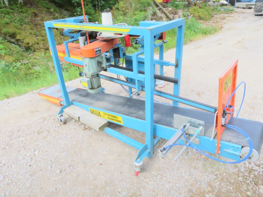 4145 EMVE stitching line with Newlong stitcher