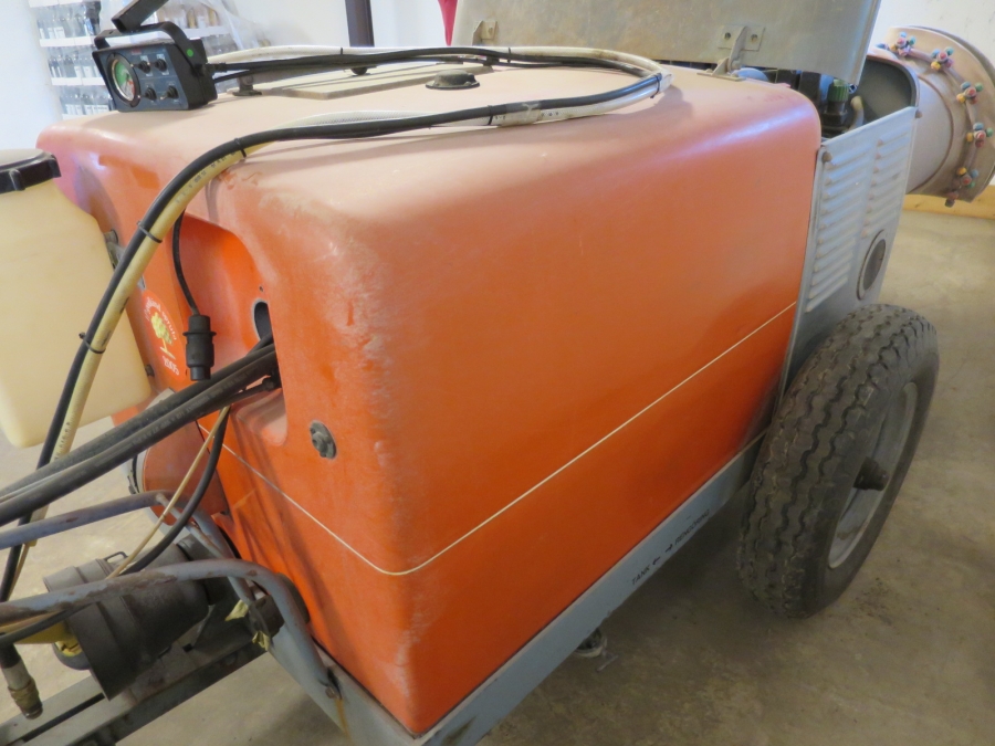 4160 Schaumann mist sprayer 700 liter