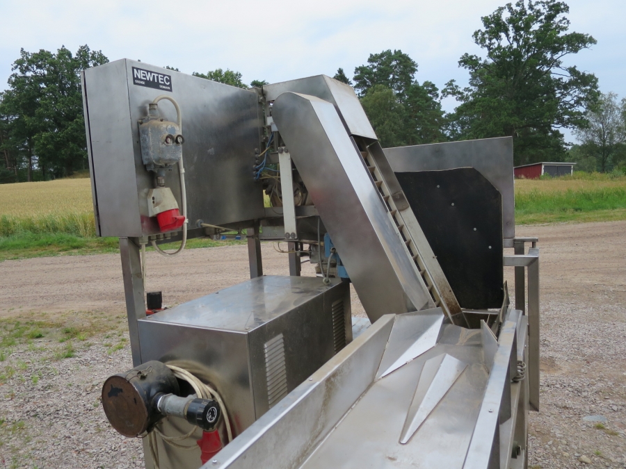 4169 Newtec G30A weigher and bagger for carrots