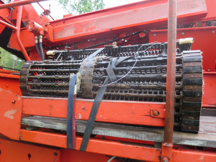 4170 Grimme SL800 potato harvester