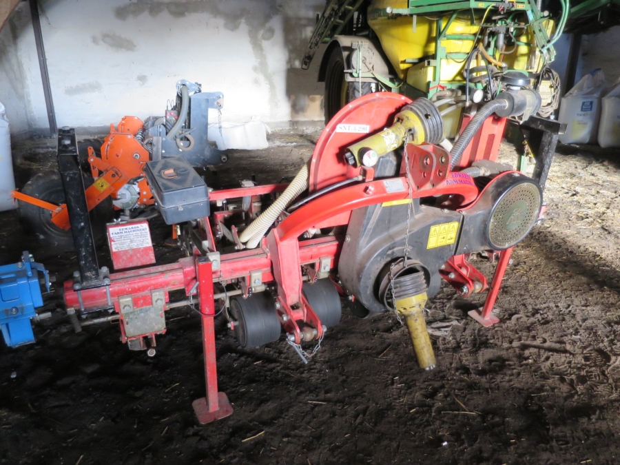 4204 Agricola Italiana precisionssåmaskin 4 rad