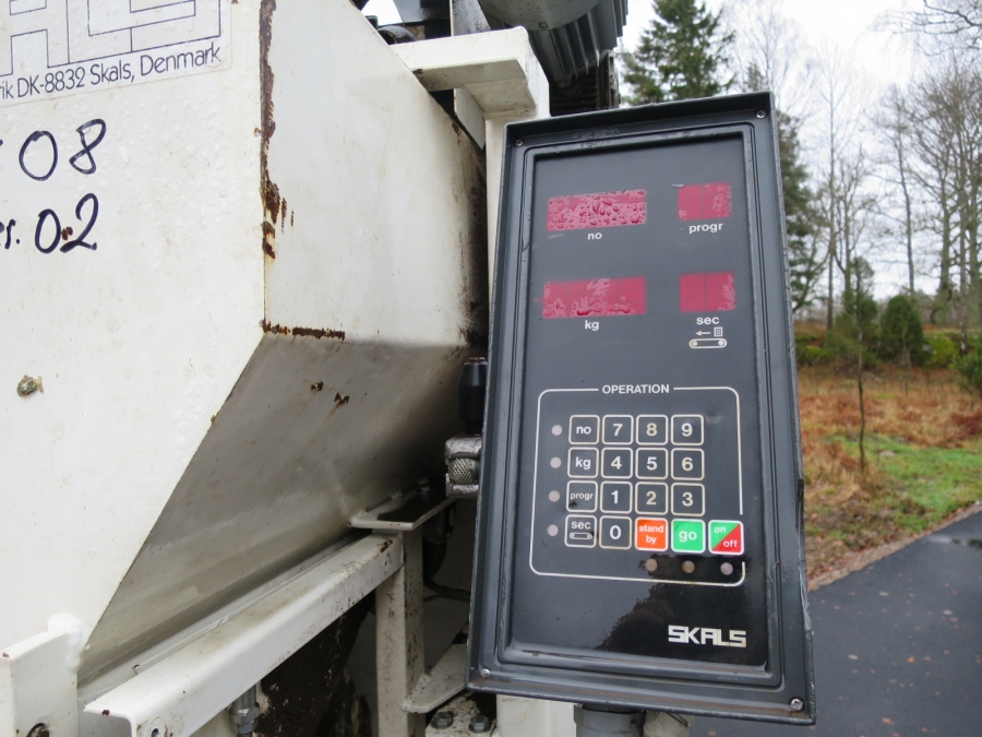 4207 SKALS AM420 automatic weigher