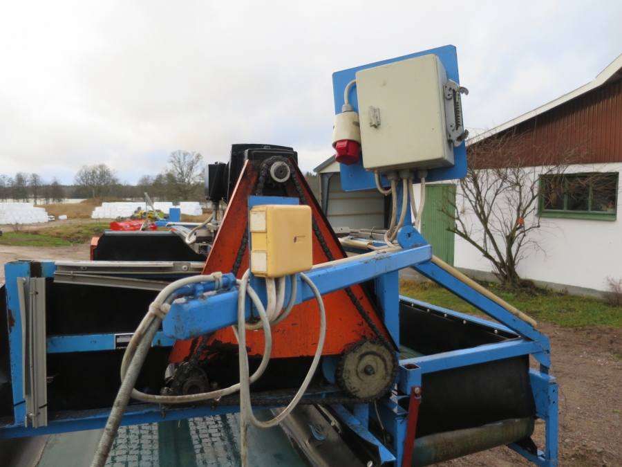 4218 EMVE screen grader 2000 mm width