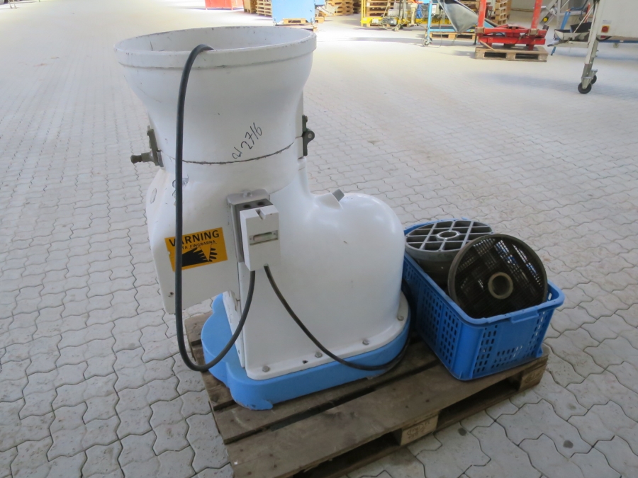 4223 Hällde RG-3 vegetable cutter