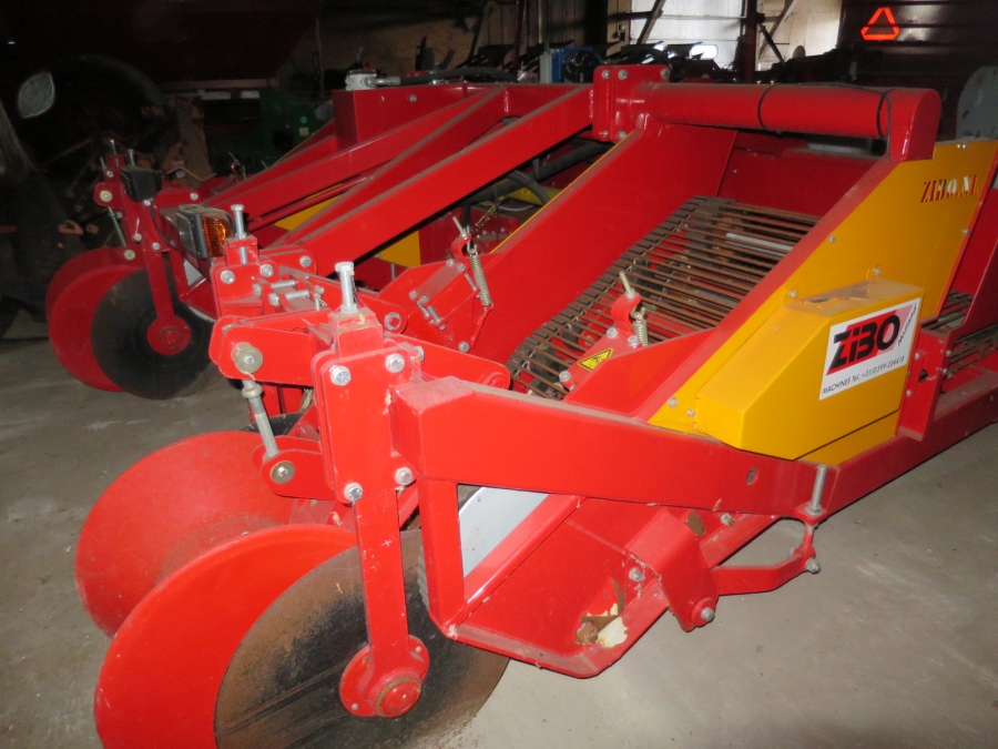 4238 Zibo front potato harvester FR