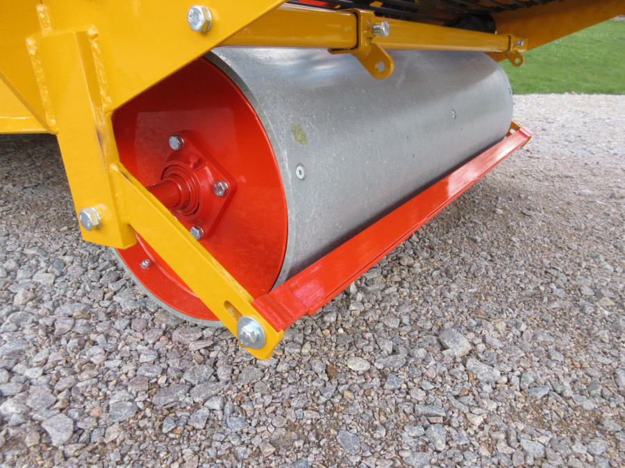 4252 Samon onion windrower 135 cm