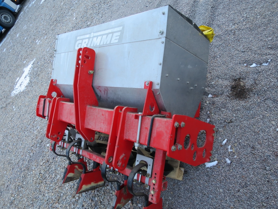 4255 Grimme fertilizer for 2 row potato planter