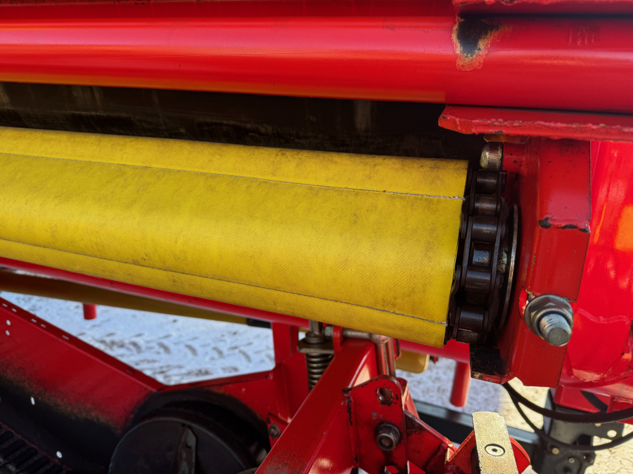 4260 Grimme SE75-30 potato harvester