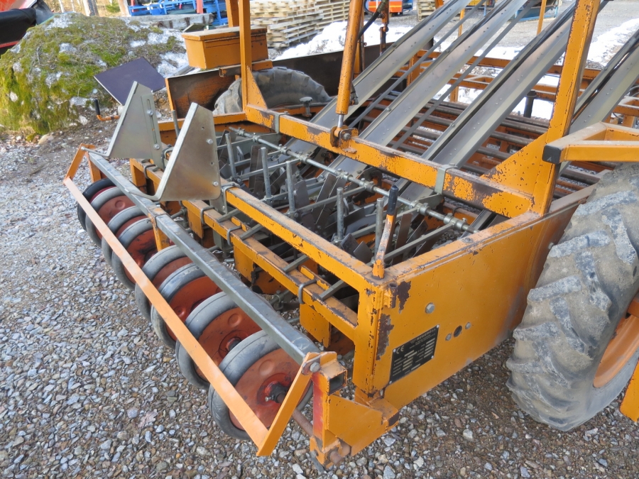 4261 Regero Pflanzmaschine 4 Reihe